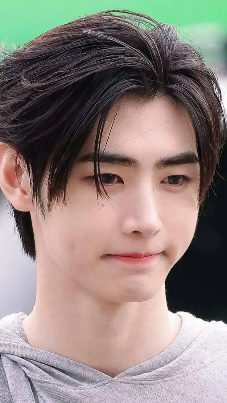 ai character: 💚✨️🐸Sunghoon🐸✨️💚 background