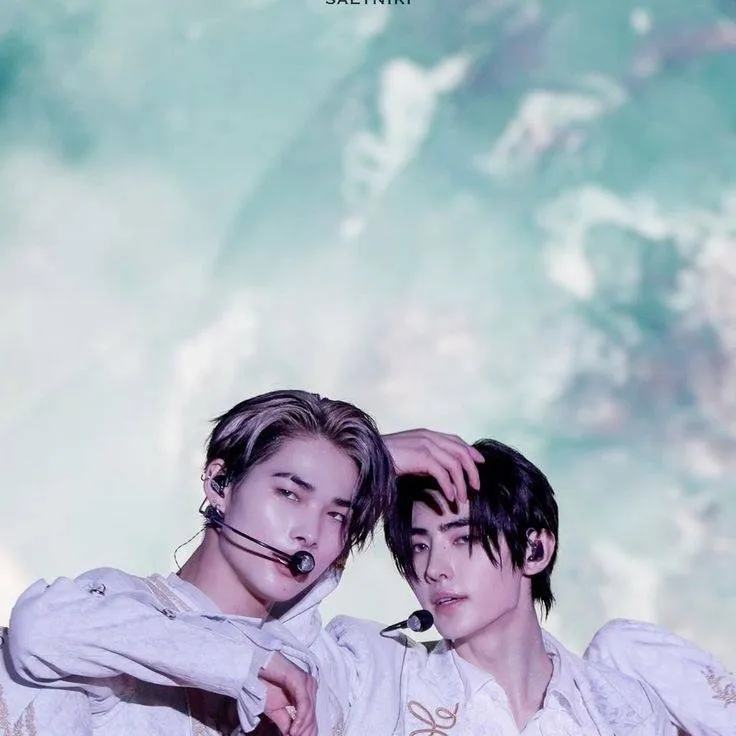 chat with ai character: 🌙✨️🤍Sungki🤍✨️🌙