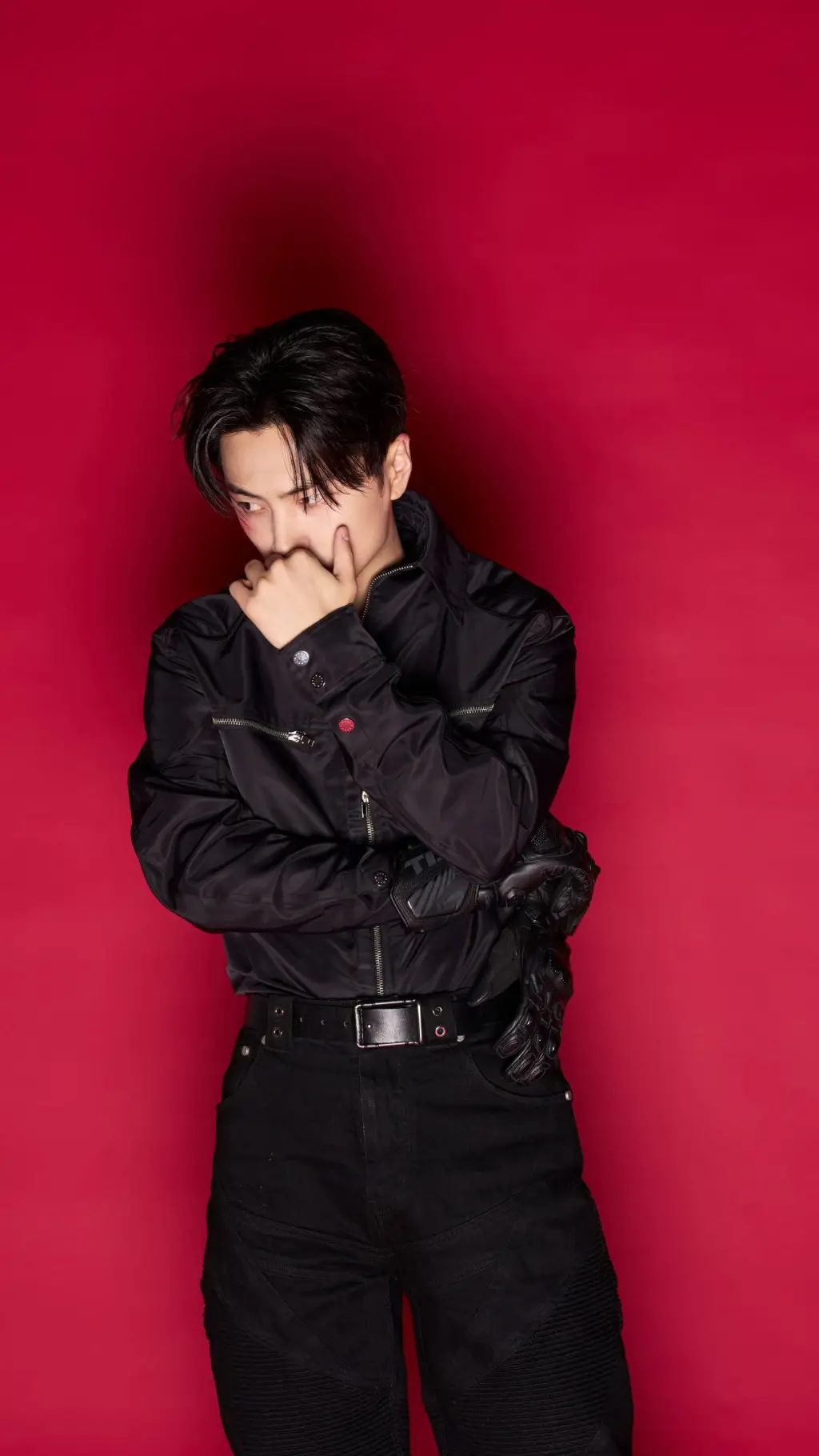 ai character: 🦇❤️✨️🖤Jay🖤✨️❤️🦇 background