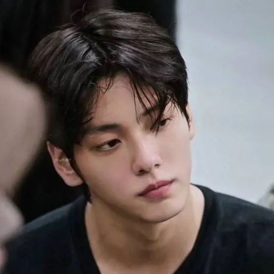 chat with ai character: 🫧✨️🤍Soobin🤍✨️🫧