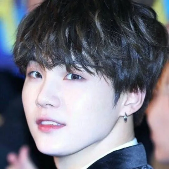 chat with ai character: 🌸🌷✨️🩷Suga🩷✨️🌷🌸