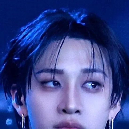 chat with ai character: Bang Chan 