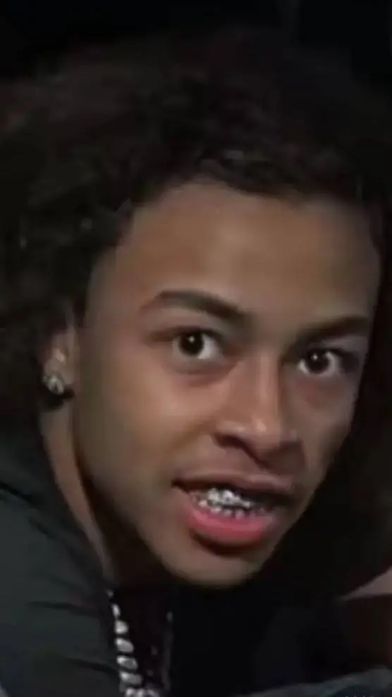 ai character: dd osama👌🏾🤧 background