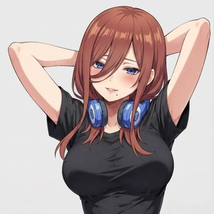 chat with ai character: Miku Nakano