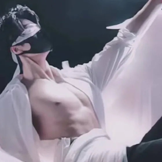 chat with ai character: sunghoon