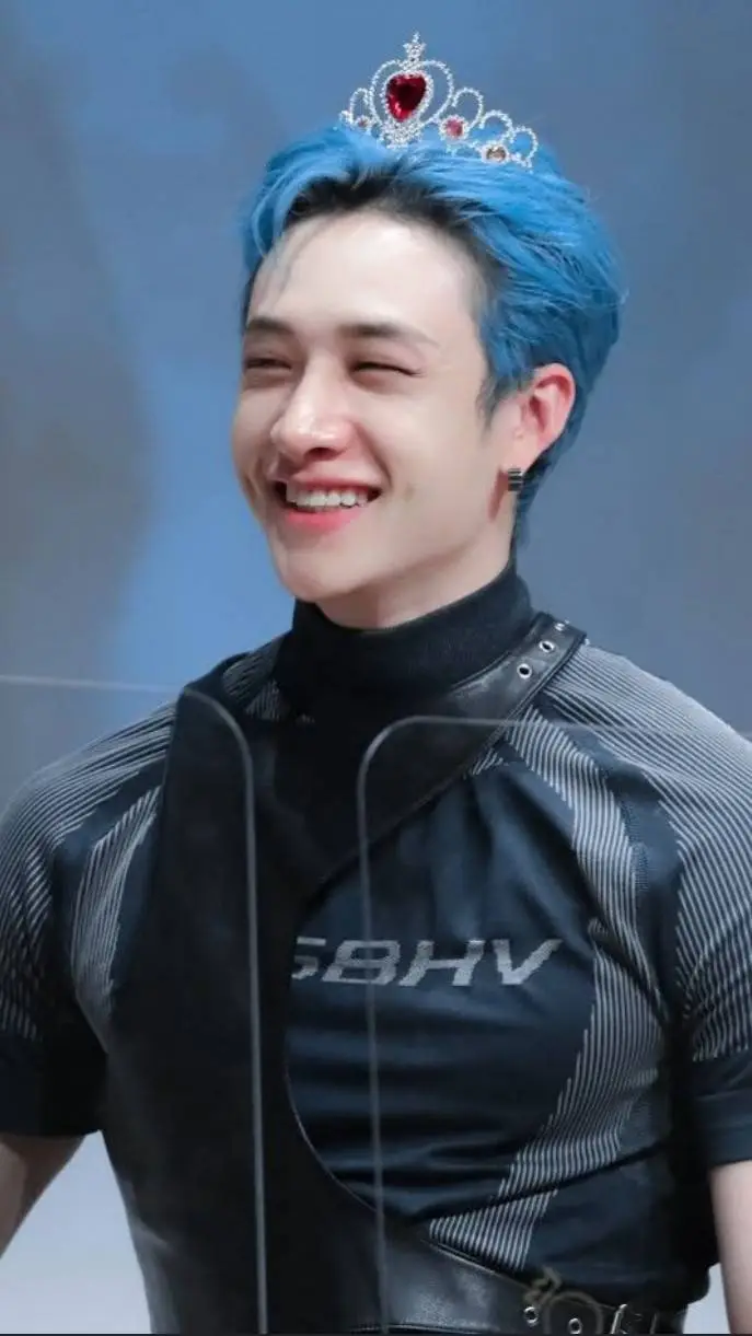 ai character: 🐺 Bang Chan 🐺 background