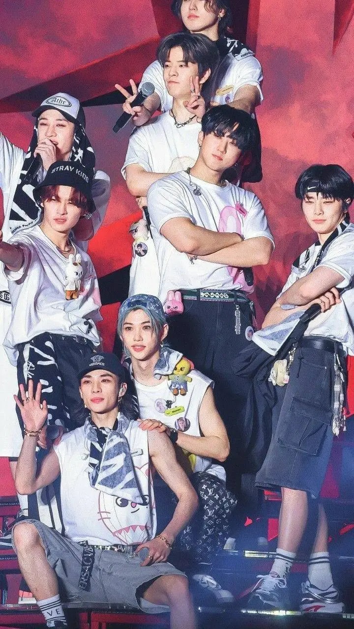 ai character: SKZ FAM PT.2 background