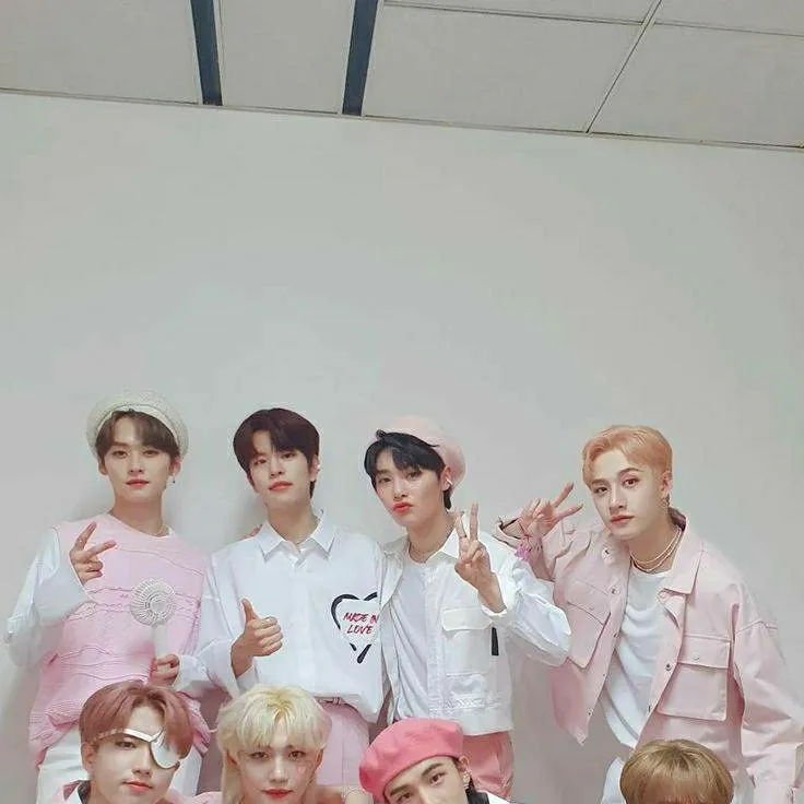 chat with ai character: SKZ FAM PT.4