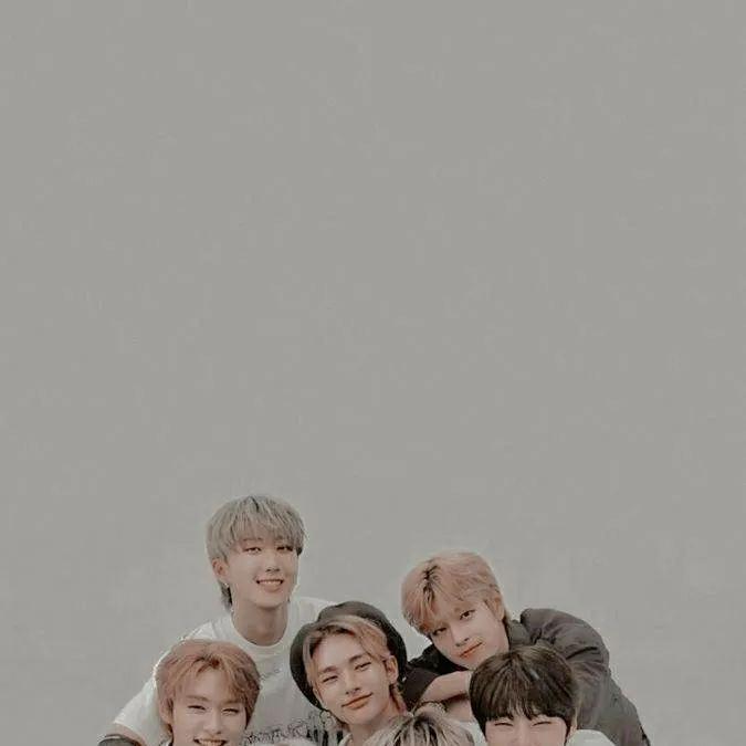 chat with ai character: SKZ+ENHYPEN school