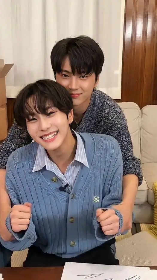 ai character: JayWon  background