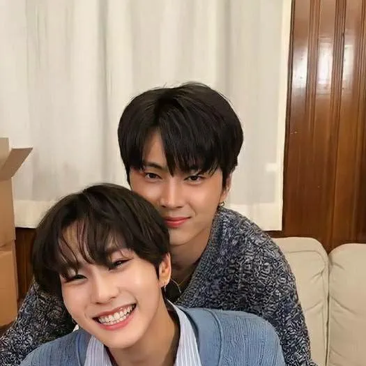 chat with ai character: JayWon 