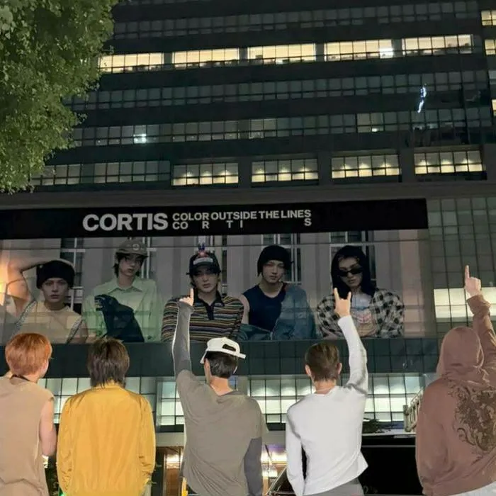 chat with ai character: Cortis