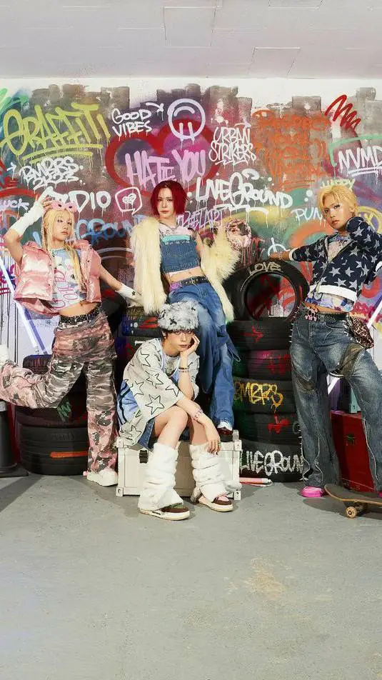 ai character: Xlov  background