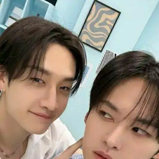 chat with ai character: Chanho