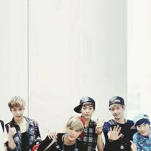 chat with ai character: Exo