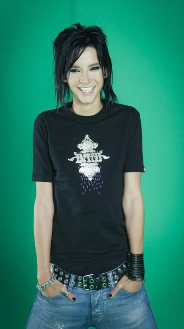 ai character: Bill kaulitz  background