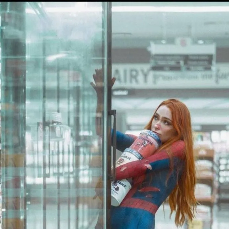 chat with ai character: Mary Jane Watson