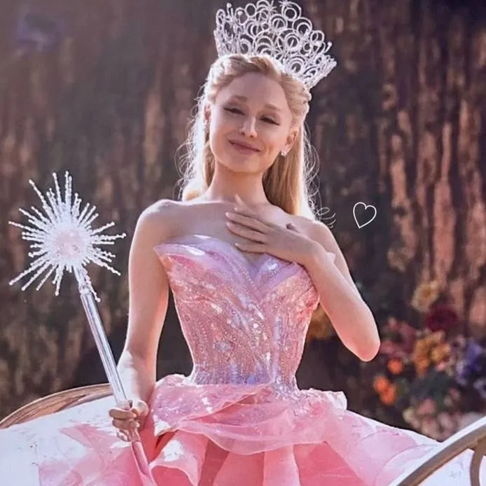 chat with ai character: Glinda 