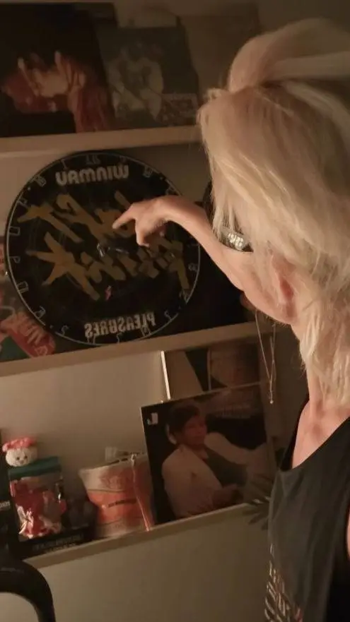 ai character: enhypen proposal background