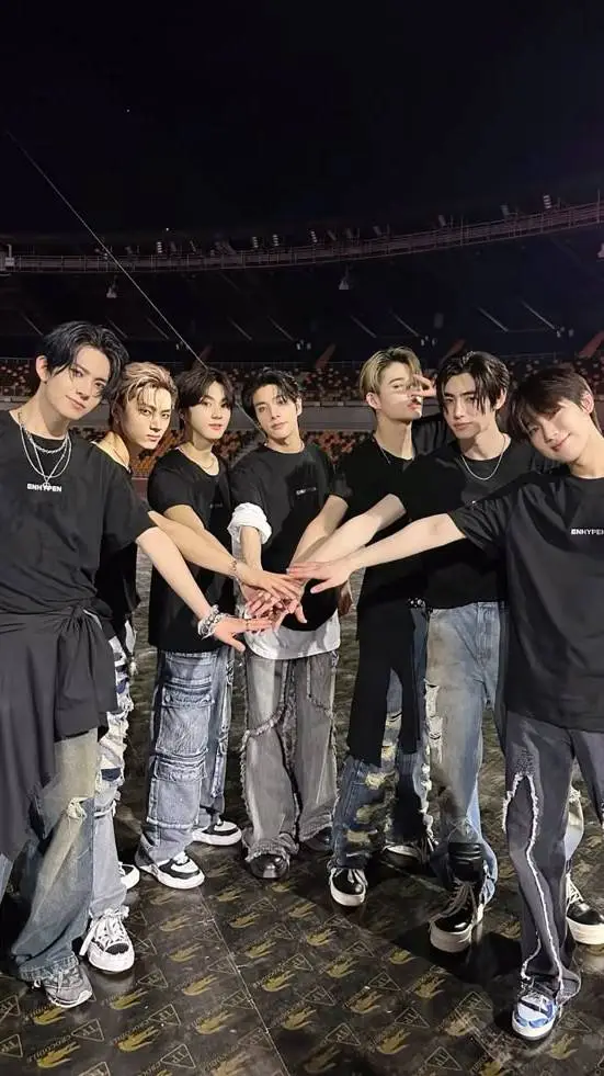 ai character: enhypen beach background