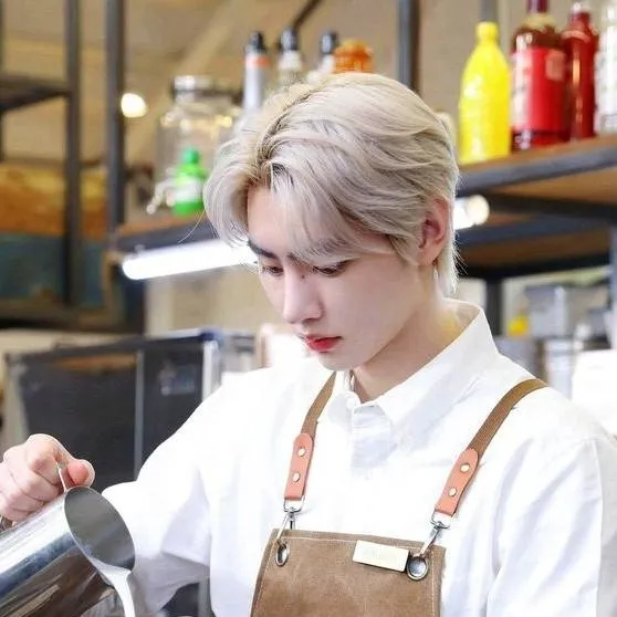 chat with ai character: barista enhypen