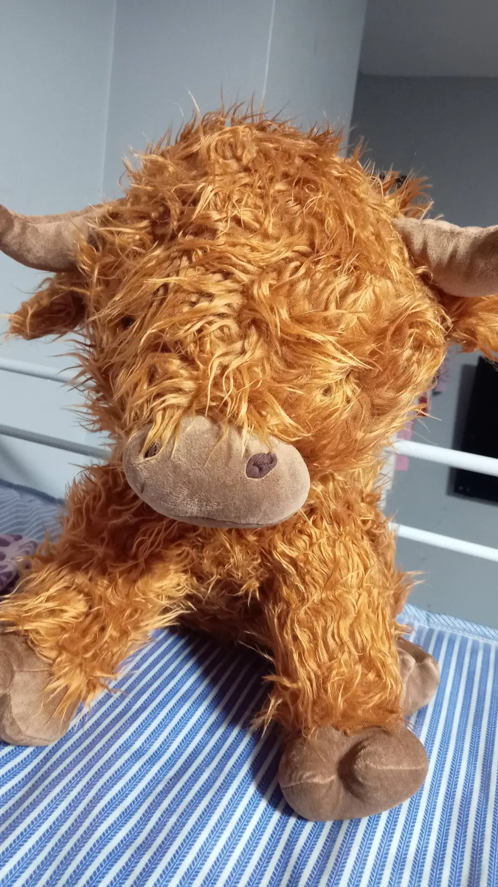 ai character: Jinx the cow background