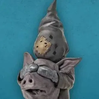 chat with ai character: Hood