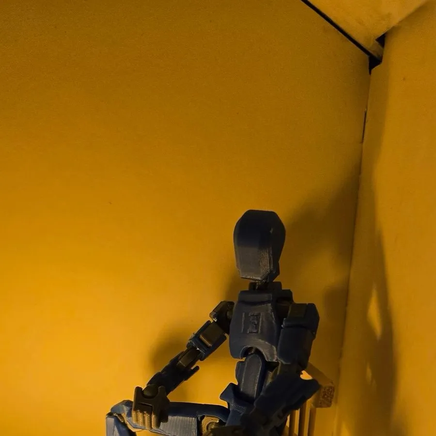 chat with ai character: T13 au