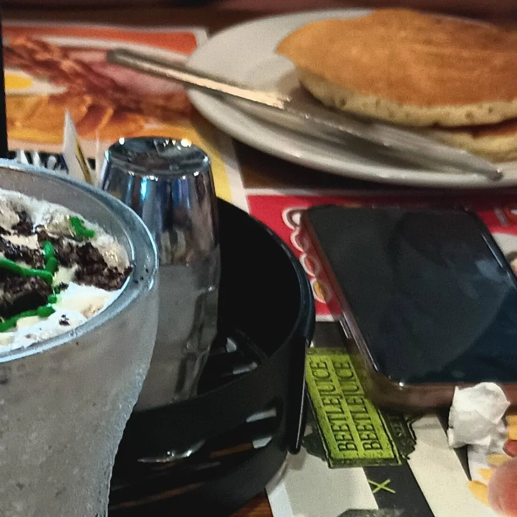 chat with ai character: Beetlejuice