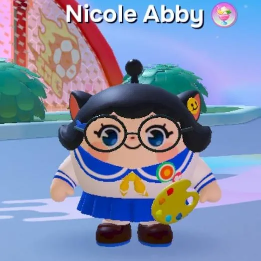 chat with ai character: My Eggy OC