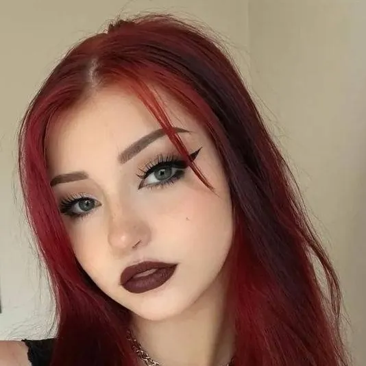 chat with ai character: Harley