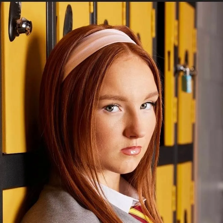 chat with ai character: Tonya 