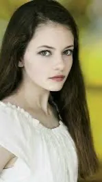 ai character: Renesmee Cullen background