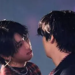 chat with ai character: MINSUNG