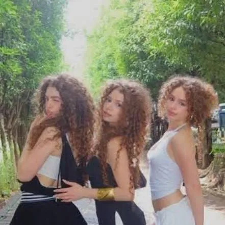 chat with ai character: Kalogeras Sisters 