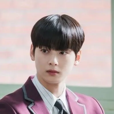 chat with ai character: Lee Su -Ho 