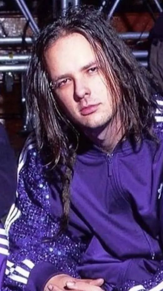 ai character: Jonathan Davis background