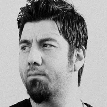 chat with ai character: Chino Moreno