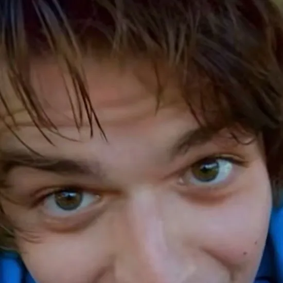 chat with ai character: Kurt knuckle 