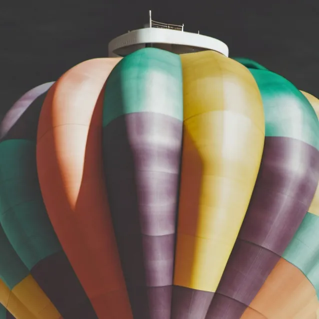 chat with ai character: the air ship