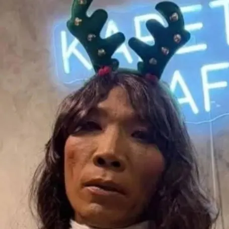 chat with ai character: Rainder Bitch 
