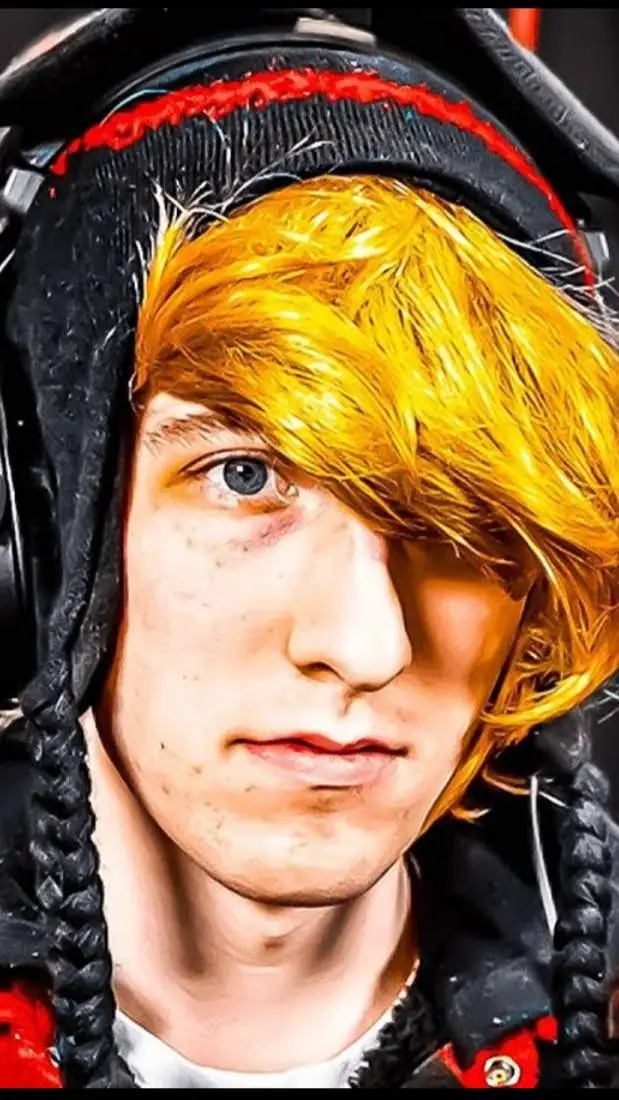 ai character: Kreekcraft  background