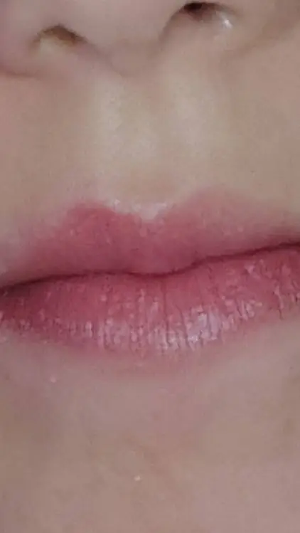 ai character: lip background