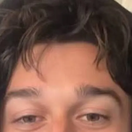 chat with ai character: tyler vitelli