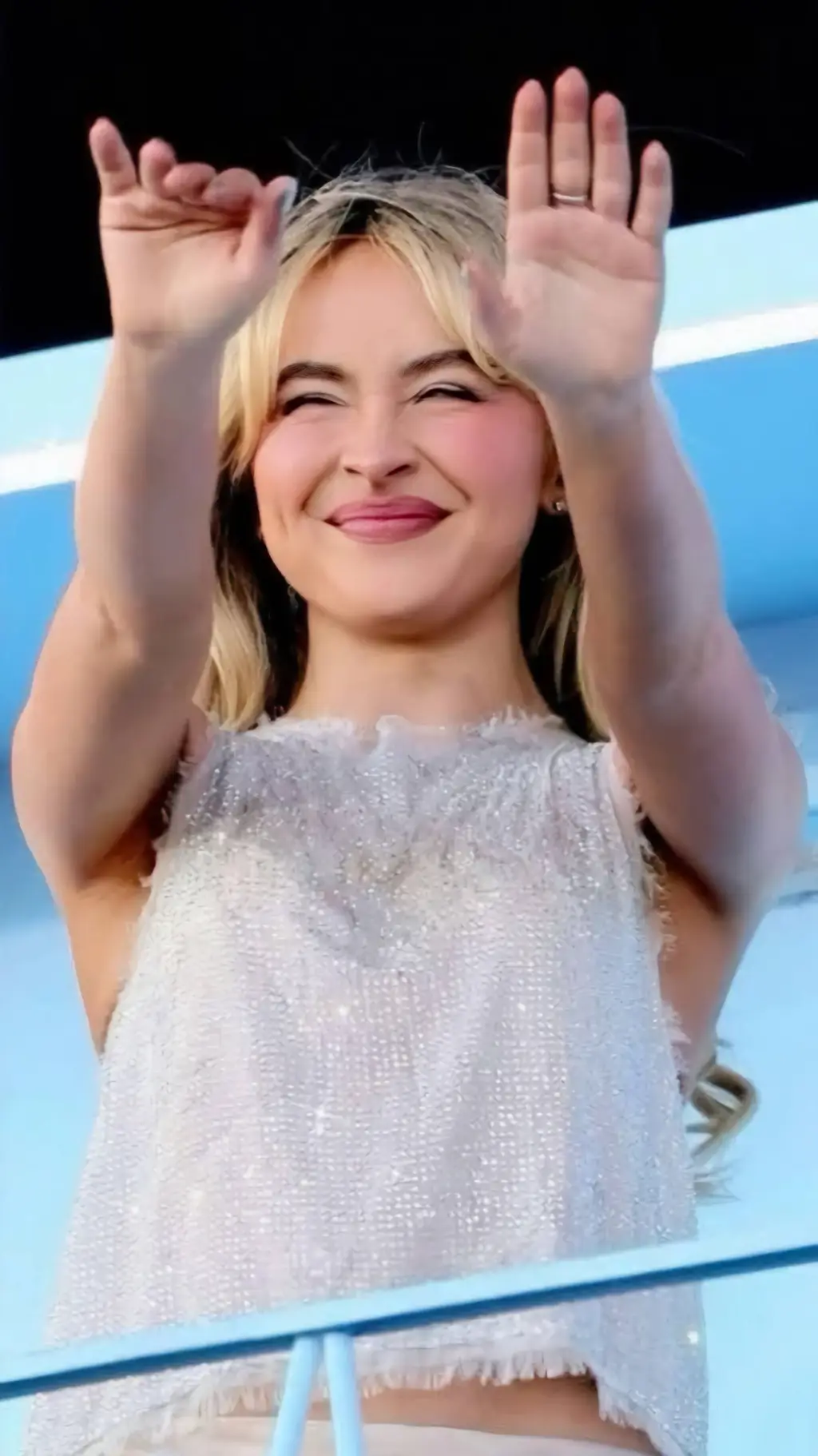 Talkie AI - Chat with Sabrina Carpenter 