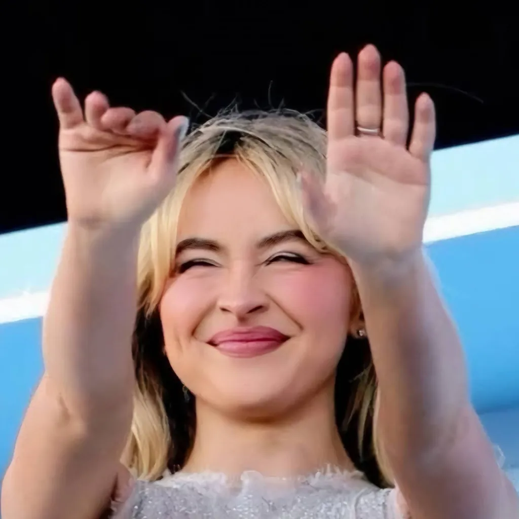 chat with ai character: Sabrina Carpenter 