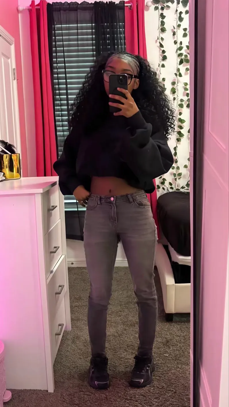 ai character: Jada Taylor background