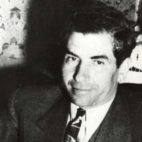 chat with ai character: Lucky Luciano