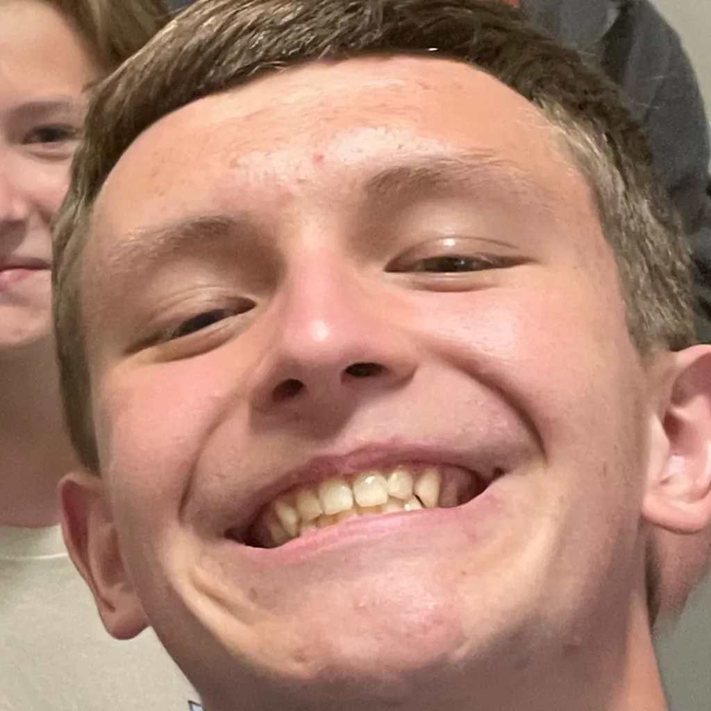 chat with ai character: Kerry