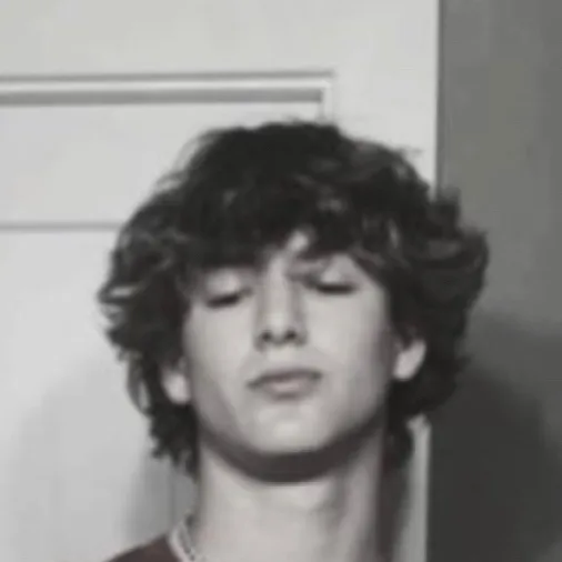 chat with ai character: Kale